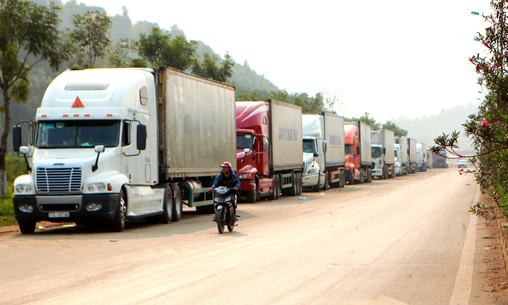 China suddenly reopened Tan Thanh border gate after notifying customs clearance for 5 days