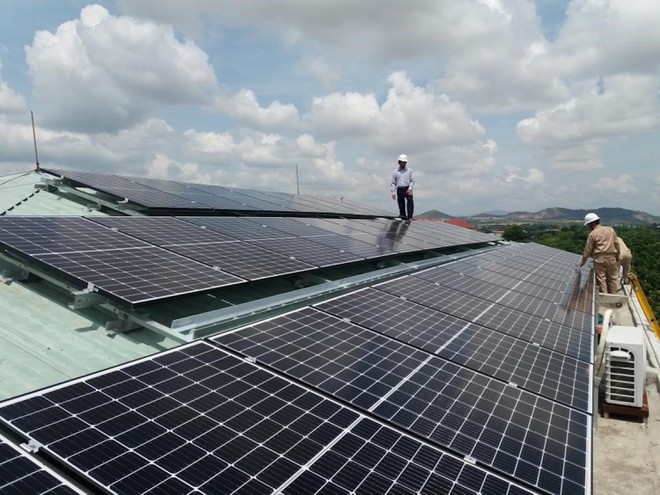 Massively making solar power in Gia Lai