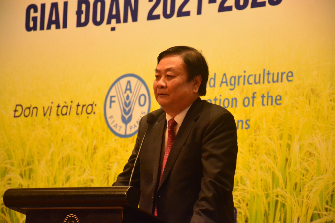 Deputy Minister of Agriculture and Rural Development Le Minh Hoan wishes to continue receiving comments and donations for the restructuring of the agricultural sector in the period of 2021-2025 to submit to the Government for promulgation in the coming time.  Photo: Trung Quan.