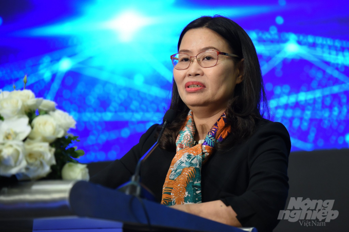 Ms. Nguyen Thi Thanh Thuy, Director General of Department of Science, Technology and Environment, MARD, talked about the successes of digital transformation in agriculture over the past time.  Photo: Tung Dinh.