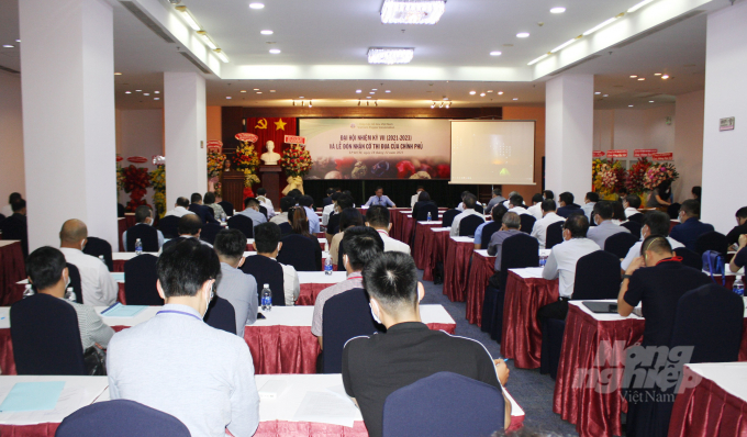 A large number of members attended the meeting.  Photo: Thanh Son.