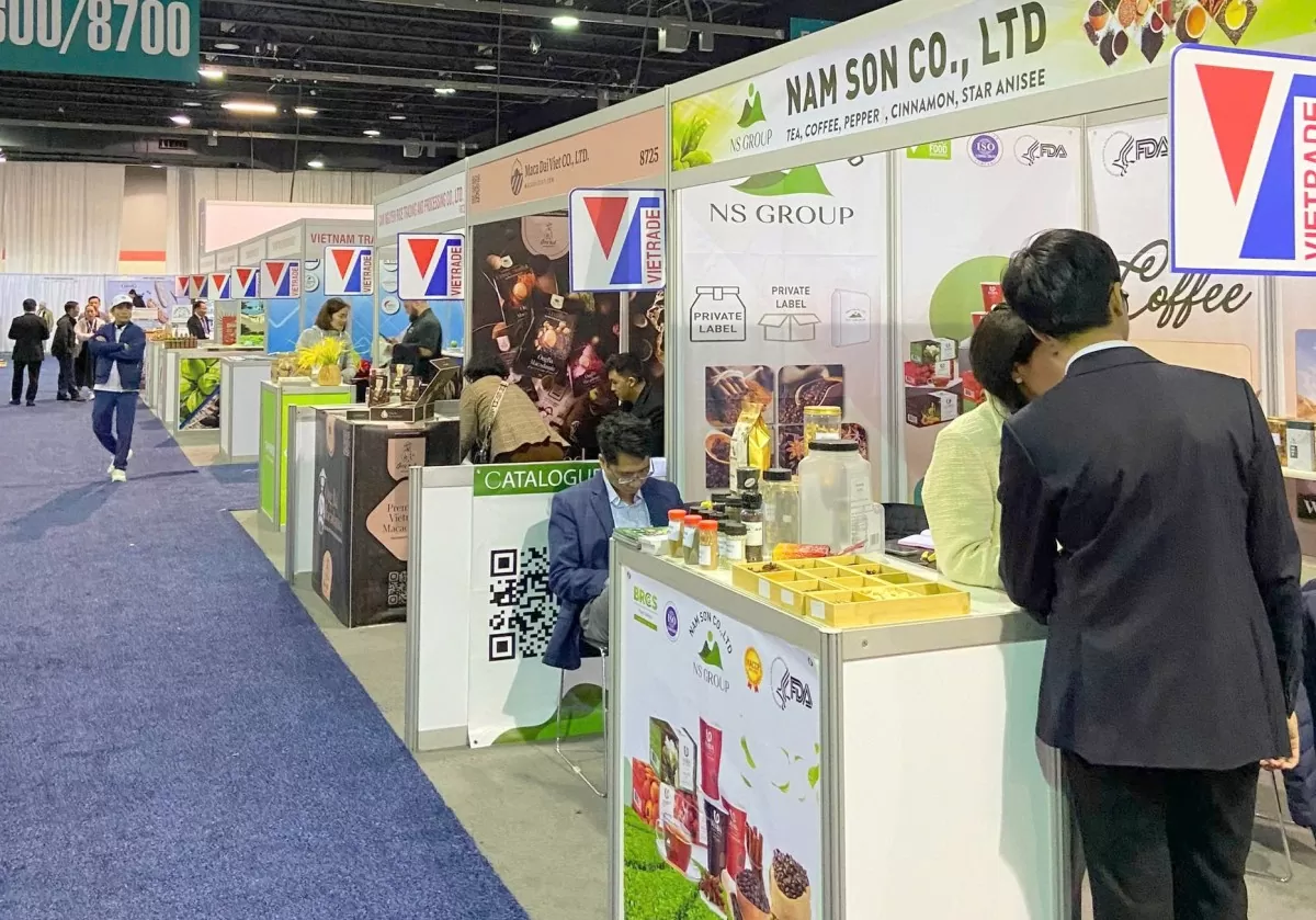 Vietnamese food and beverage businesses promote and promote products in the United States